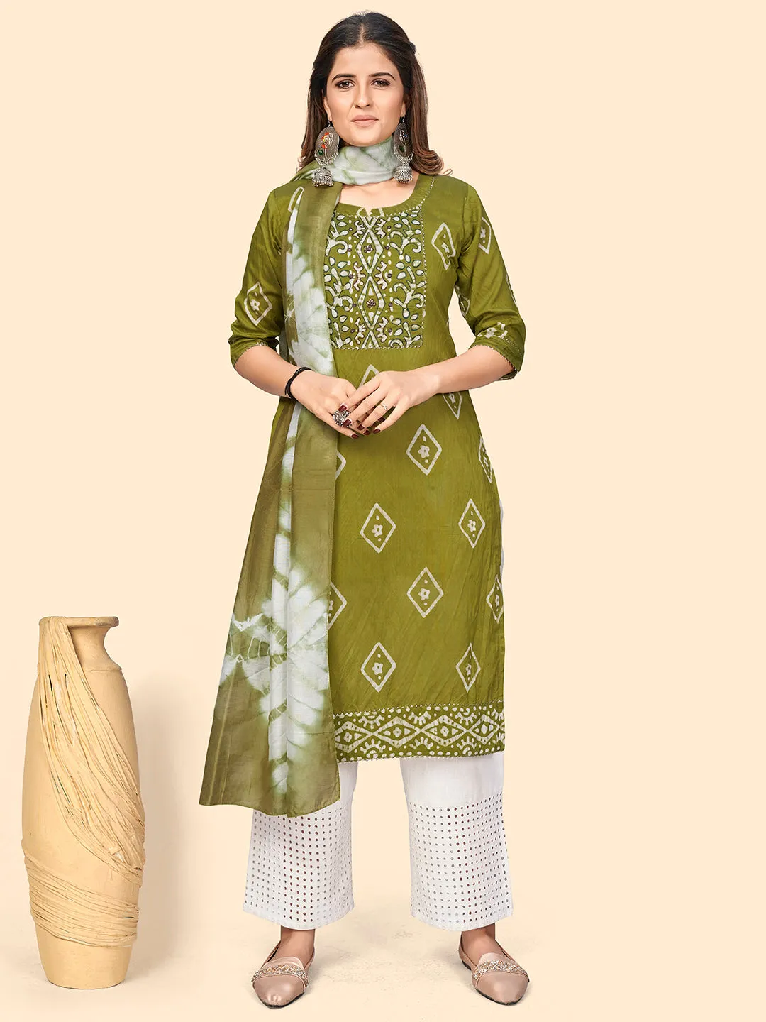 Women'S Batik Print & Mirror Straight Chanderi Parrot Green Stitched Kurta With Dupatta